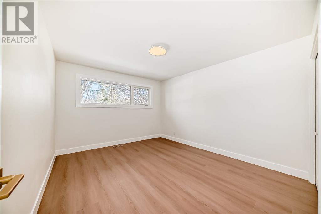 2 Grove Hill Place Sw, Calgary, Alberta  T3E 4G9 - Photo 21 - A2206199