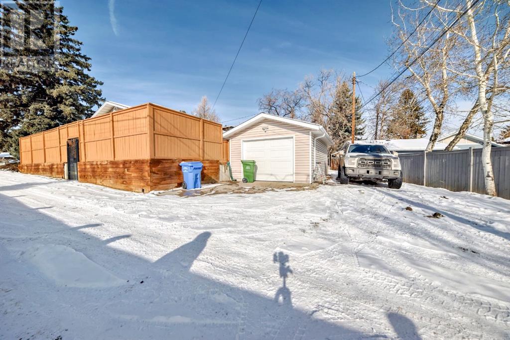 2 Grove Hill Place Sw, Calgary, Alberta  T3E 4G9 - Photo 40 - A2206199