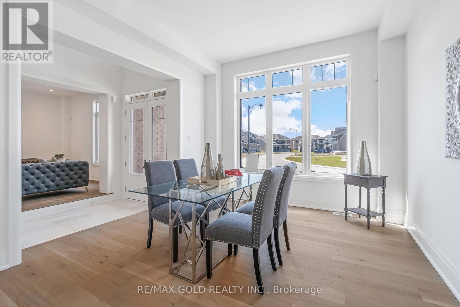 8 Twinleaf Crescent, Adjala-Tosorontio, Ontario  L0G 1W0 - Photo 10 - N12057201