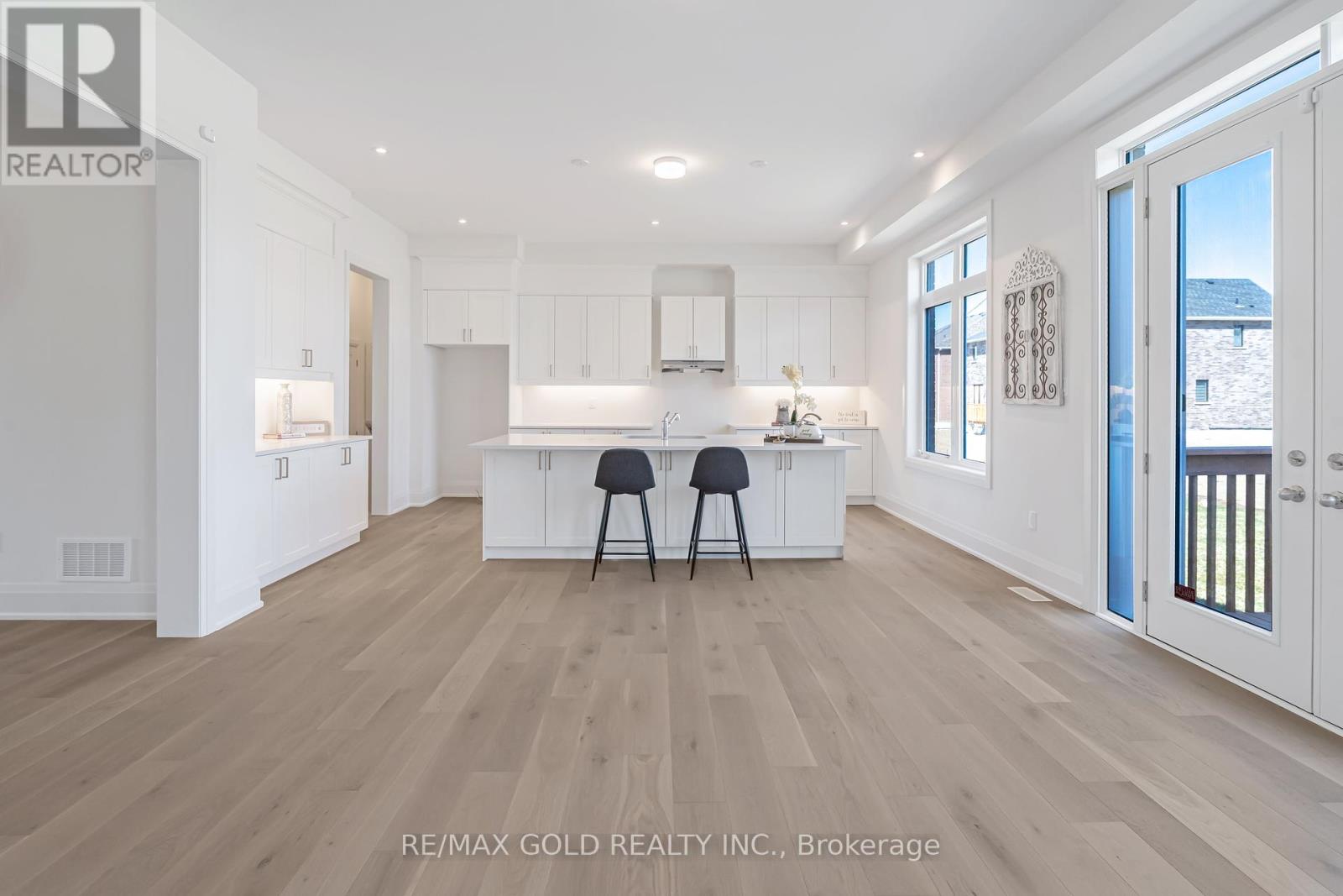 8 Twinleaf Crescent, Adjala-Tosorontio, Ontario  L0G 1W0 - Photo 15 - N12057201