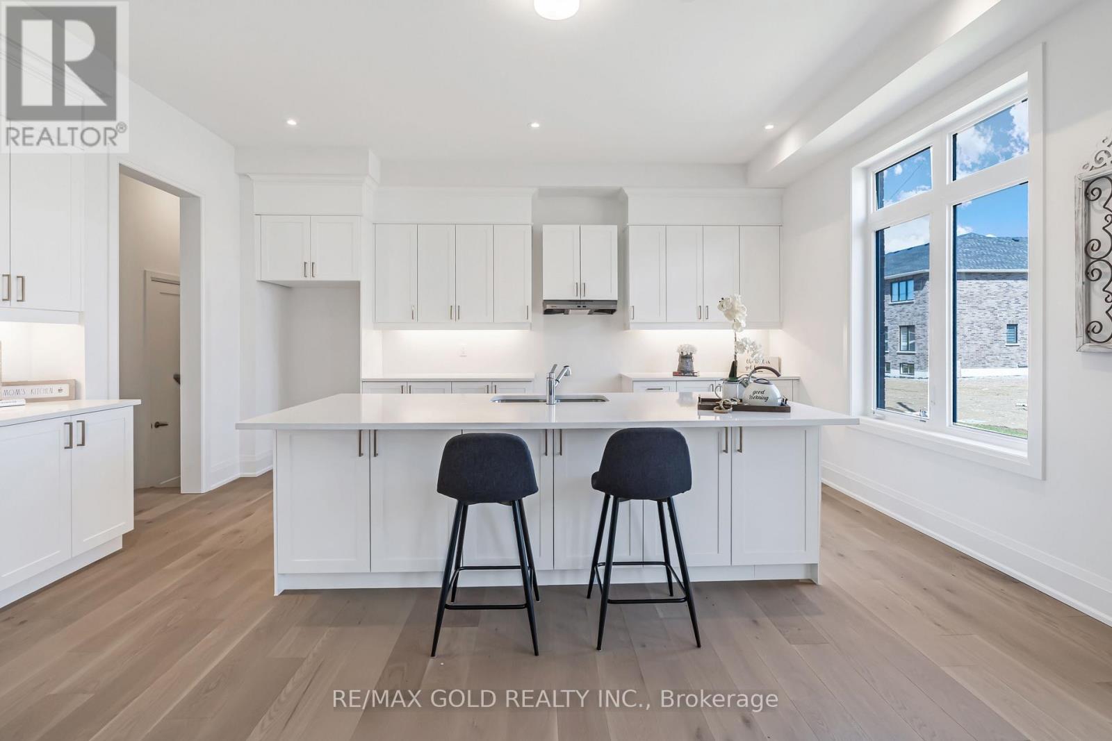 8 Twinleaf Crescent, Adjala-Tosorontio, Ontario  L0G 1W0 - Photo 16 - N12057201