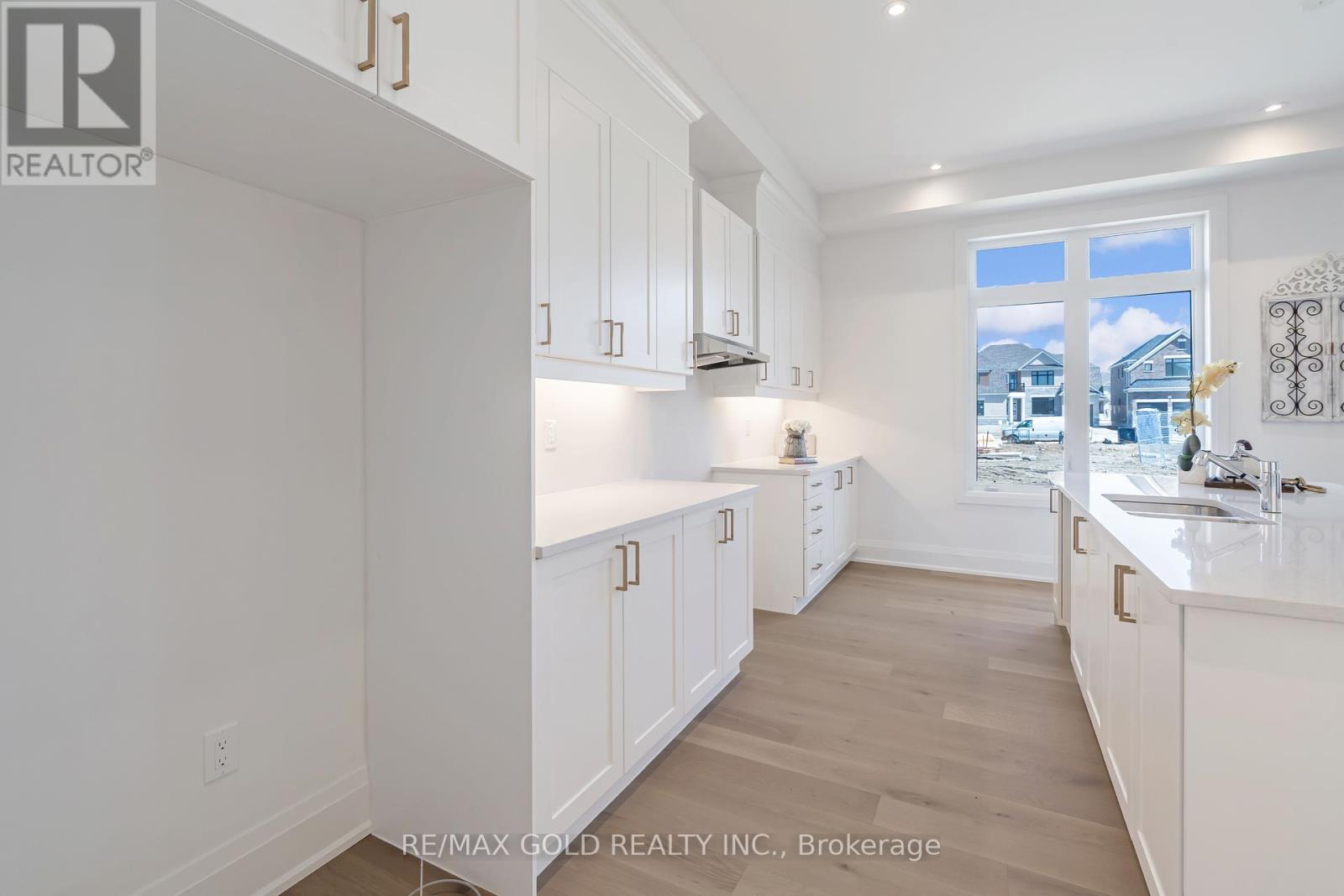 8 Twinleaf Crescent, Adjala-Tosorontio, Ontario  L0G 1W0 - Photo 17 - N12057201