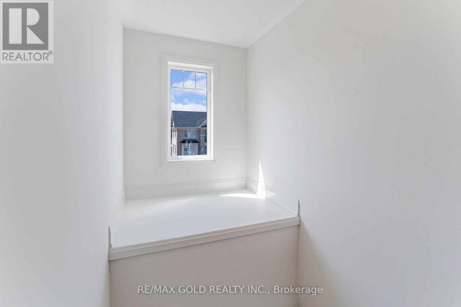 8 Twinleaf Crescent, Adjala-Tosorontio, Ontario  L0G 1W0 - Photo 28 - N12057201