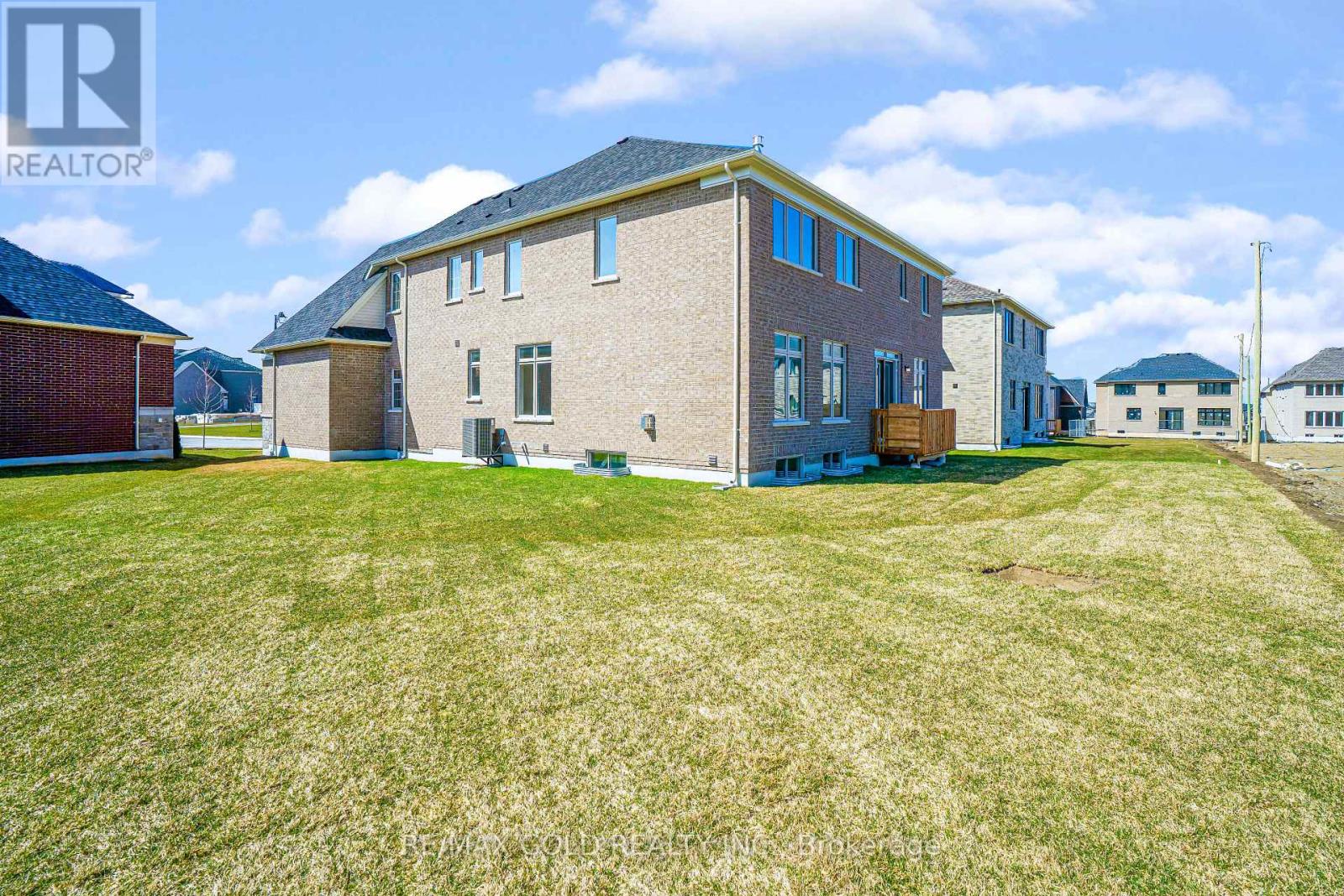 8 Twinleaf Crescent, Adjala-Tosorontio, Ontario  L0G 1W0 - Photo 49 - N12057201