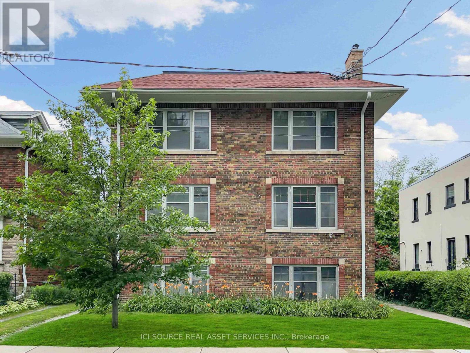 3 - 12 KENDAL AVENUE, Toronto, Ontario