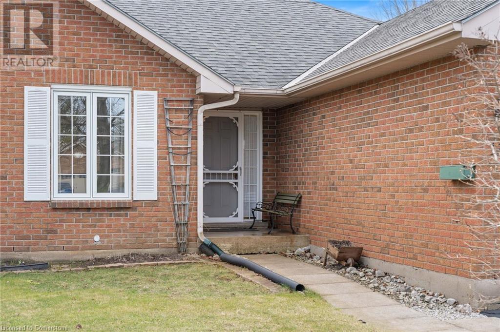 Property at 13 BAYSHORE Court image 4