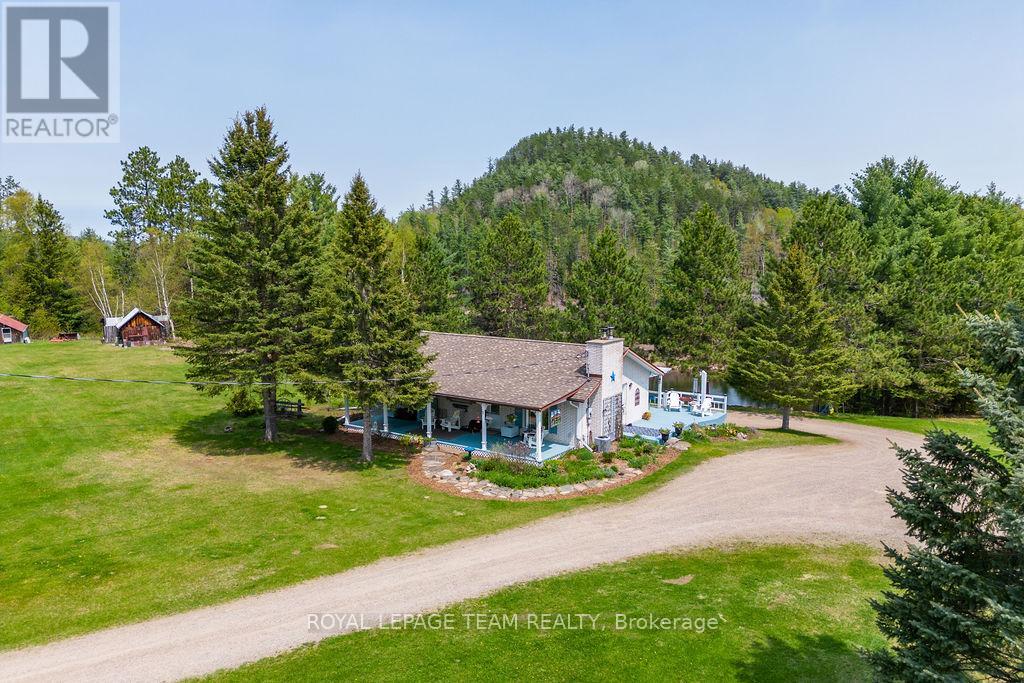11462 Opeongo Road, Madawaska Valley, Ontario  K0J 1B0 - Photo 39 - X12064106