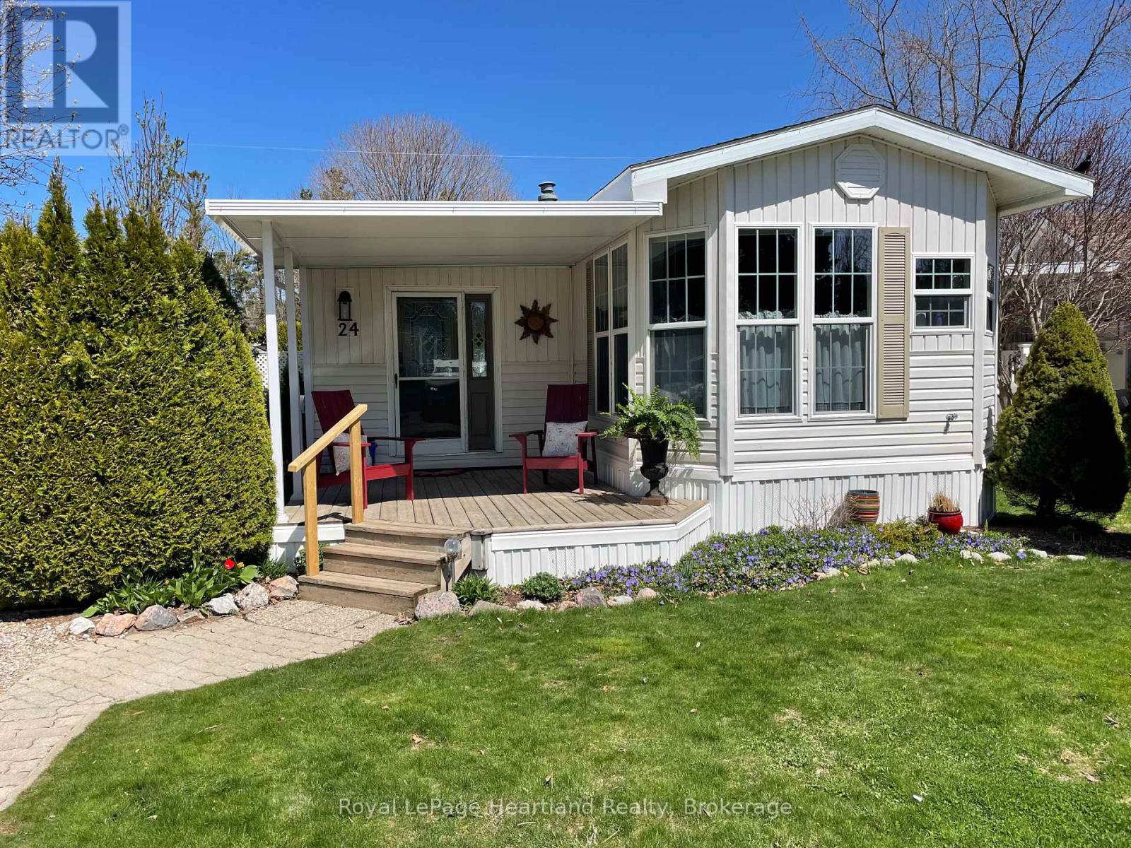 24 ROWAN RD - 77307 BLUEWATER HIGHWAY, Bluewater, Ontario