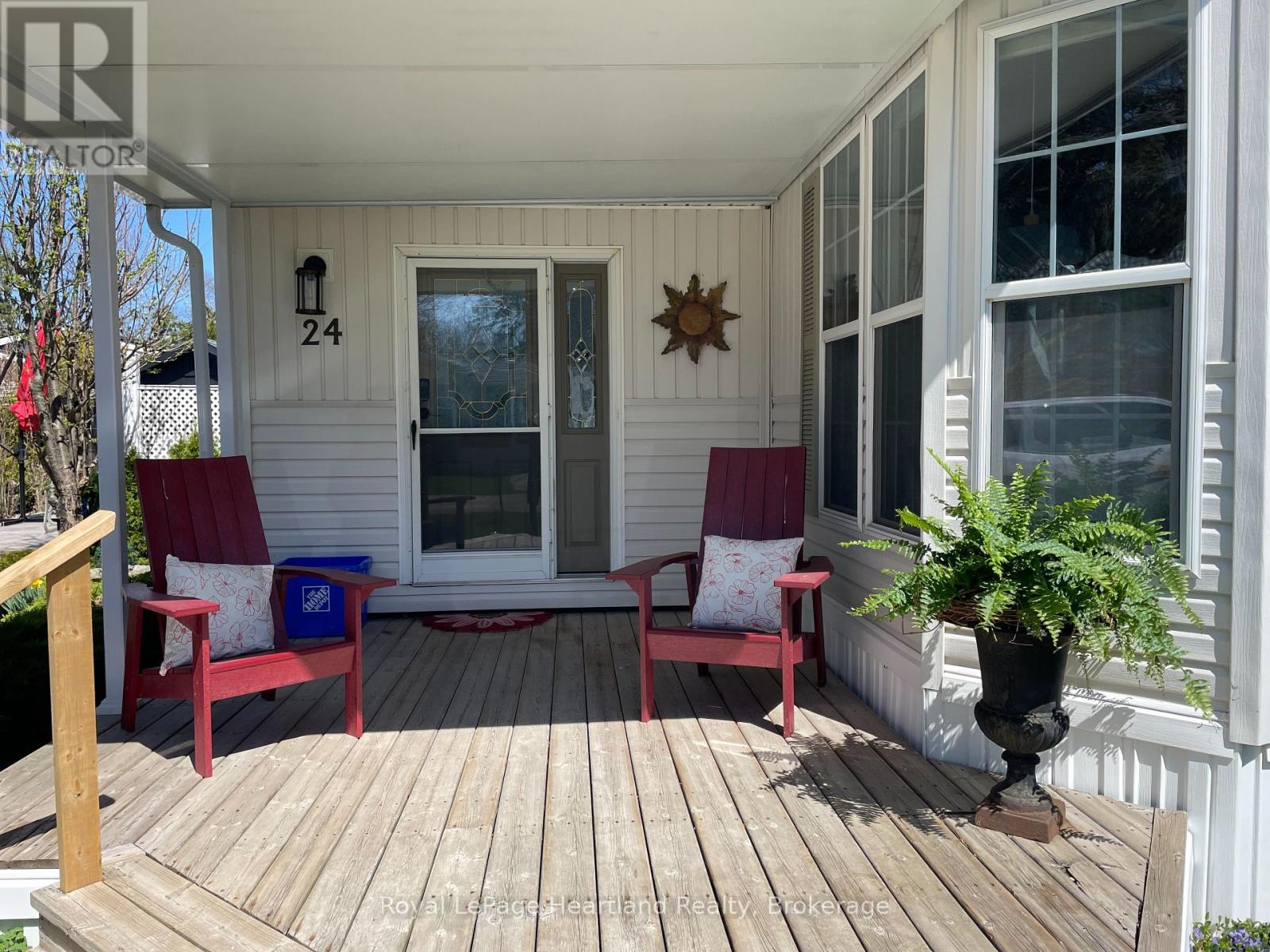 24 Rowan Rd - 77307 Bluewater Highway, Bluewater, Ontario  N0M 1G0 - Photo 2 - X11960707
