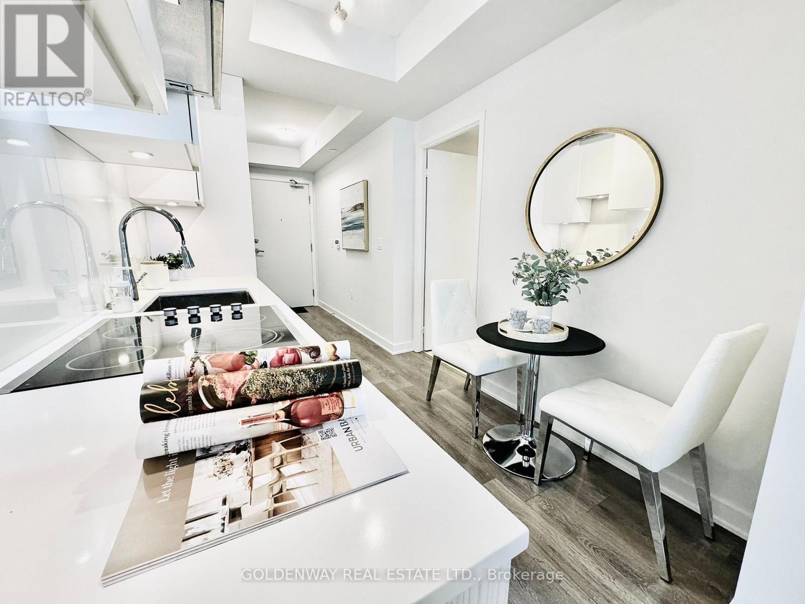 2115 - 195 Redpath Avenue, Toronto, Ontario  M4P 0E4 - Photo 3 - C12064151