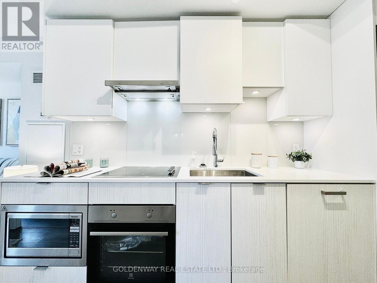 2115 - 195 Redpath Avenue, Toronto, Ontario  M4P 0E4 - Photo 4 - C12064151