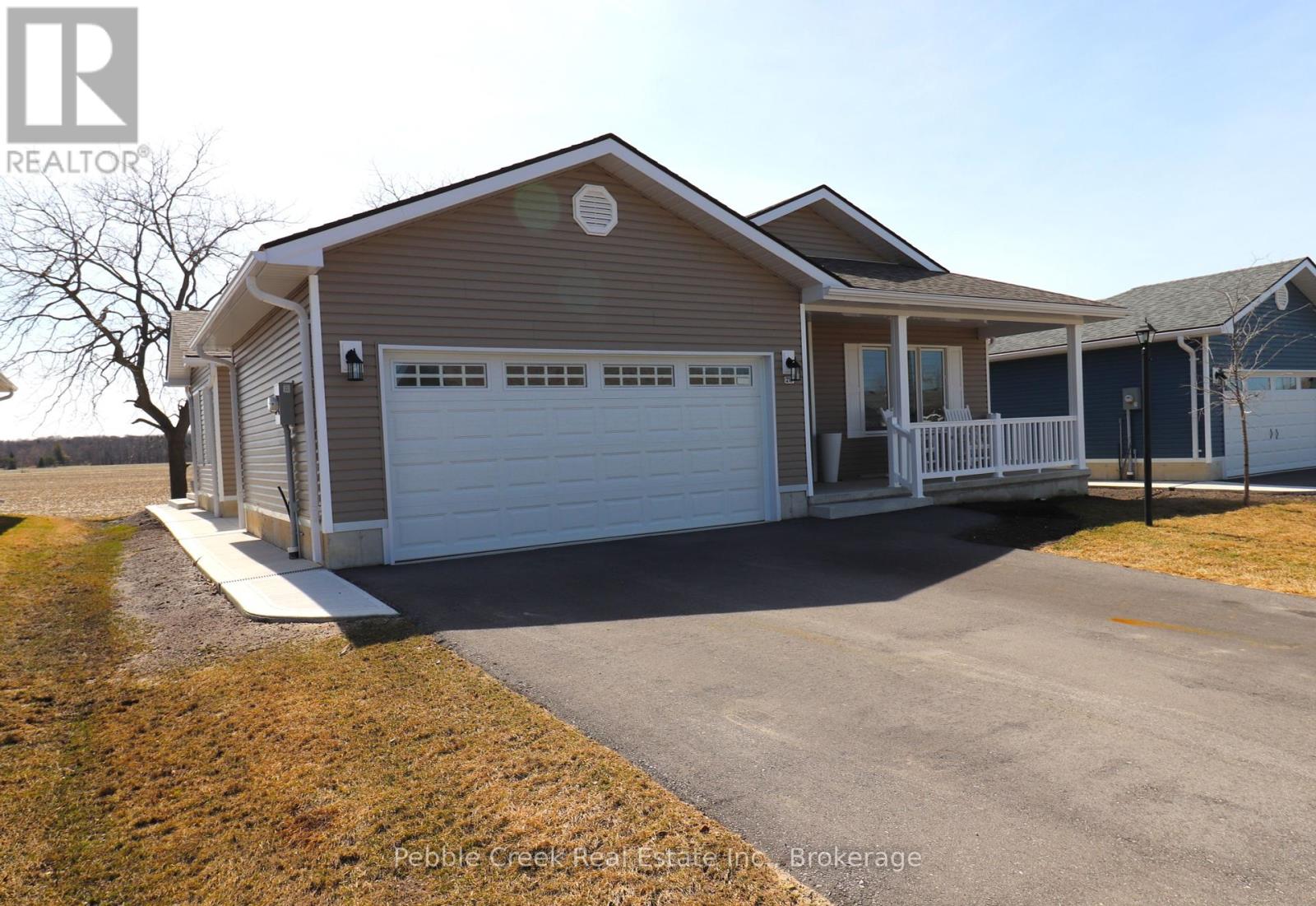 215 Lake Breeze Drive, Ashfield-Colborne-Wawanosh, Ontario  N7A 0C6 - Photo 30 - X12014778