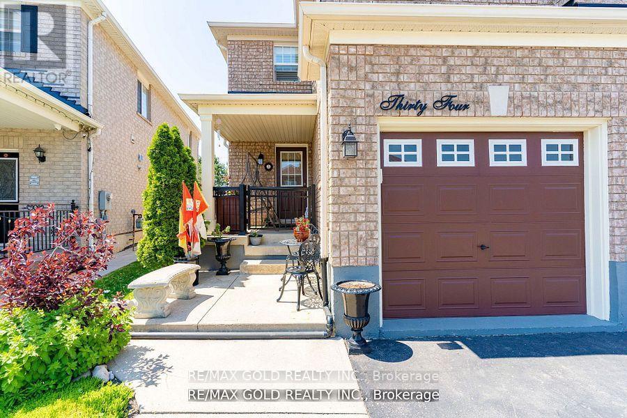 Property at 34 JINGLE CRESCENT image 2