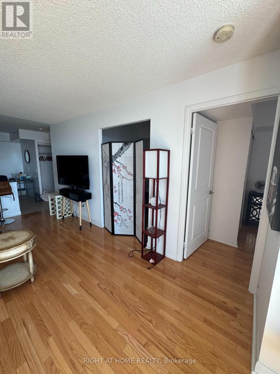 2910 - 225 Sherway Gardens Road, Toronto, Ontario  M9C 0A3 - Photo 4 - W12061187