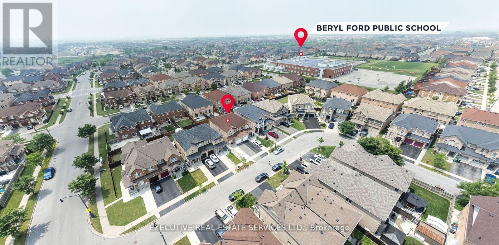 Property at 10 NATRONIA TRAIL image 3