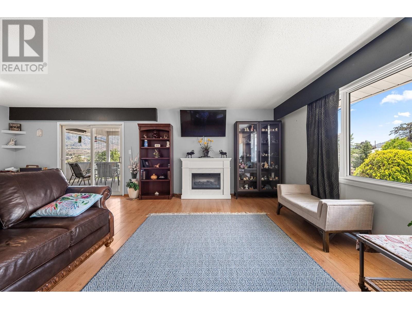 Property at 6462 HAVEN Street image 4