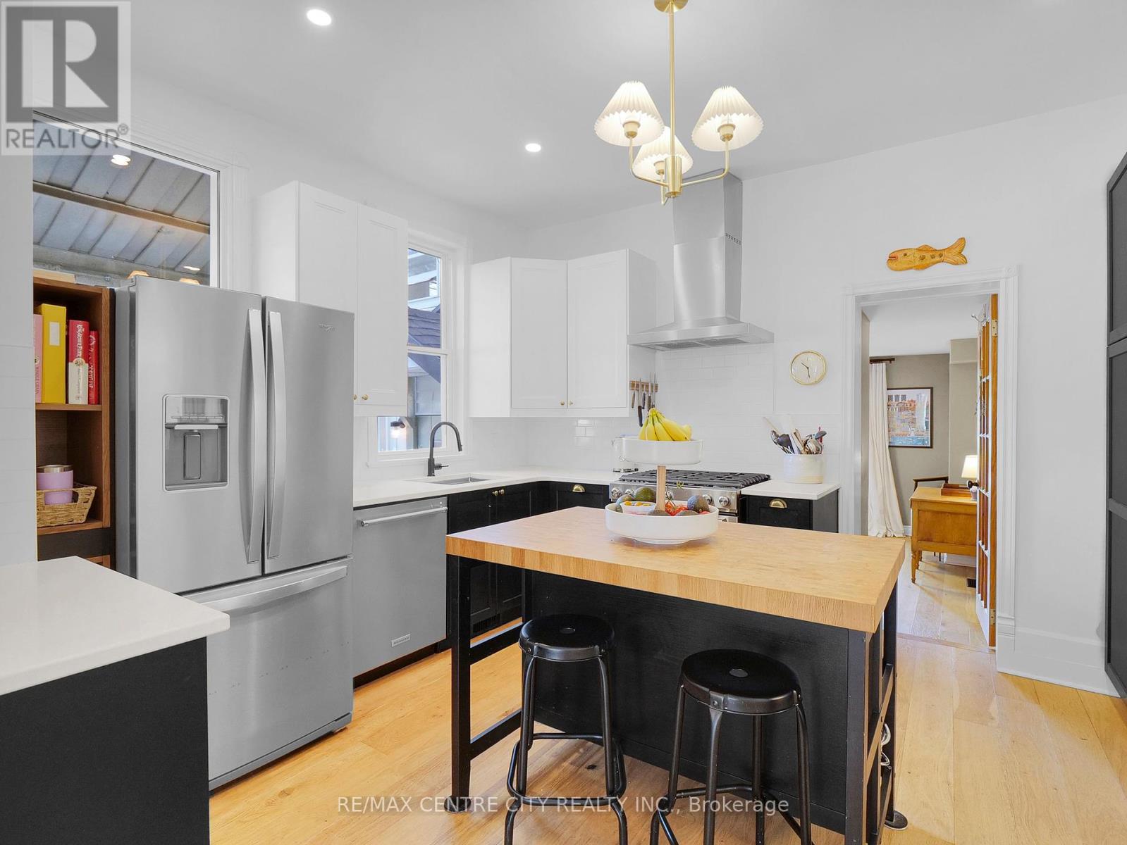 Photo 13 of 50 for 740 Queens Avenue
