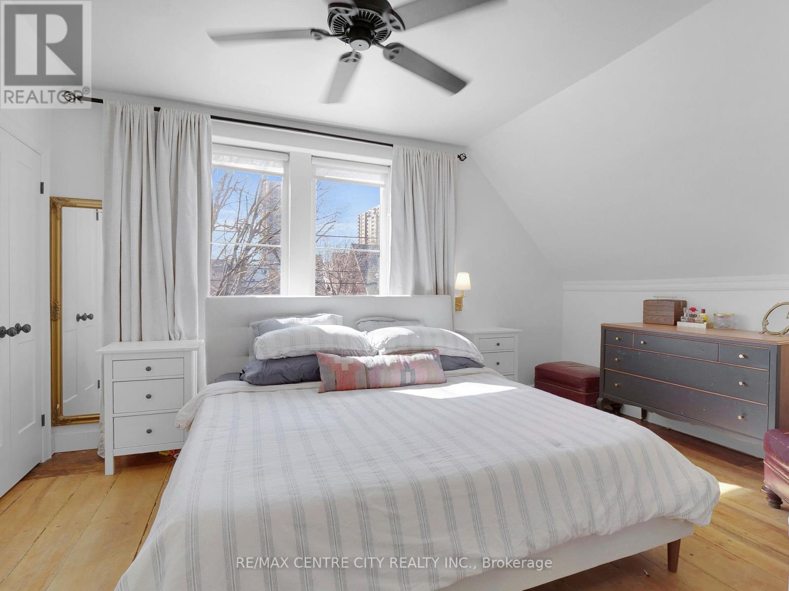 Photo 22 of 50 for 740 Queens Avenue