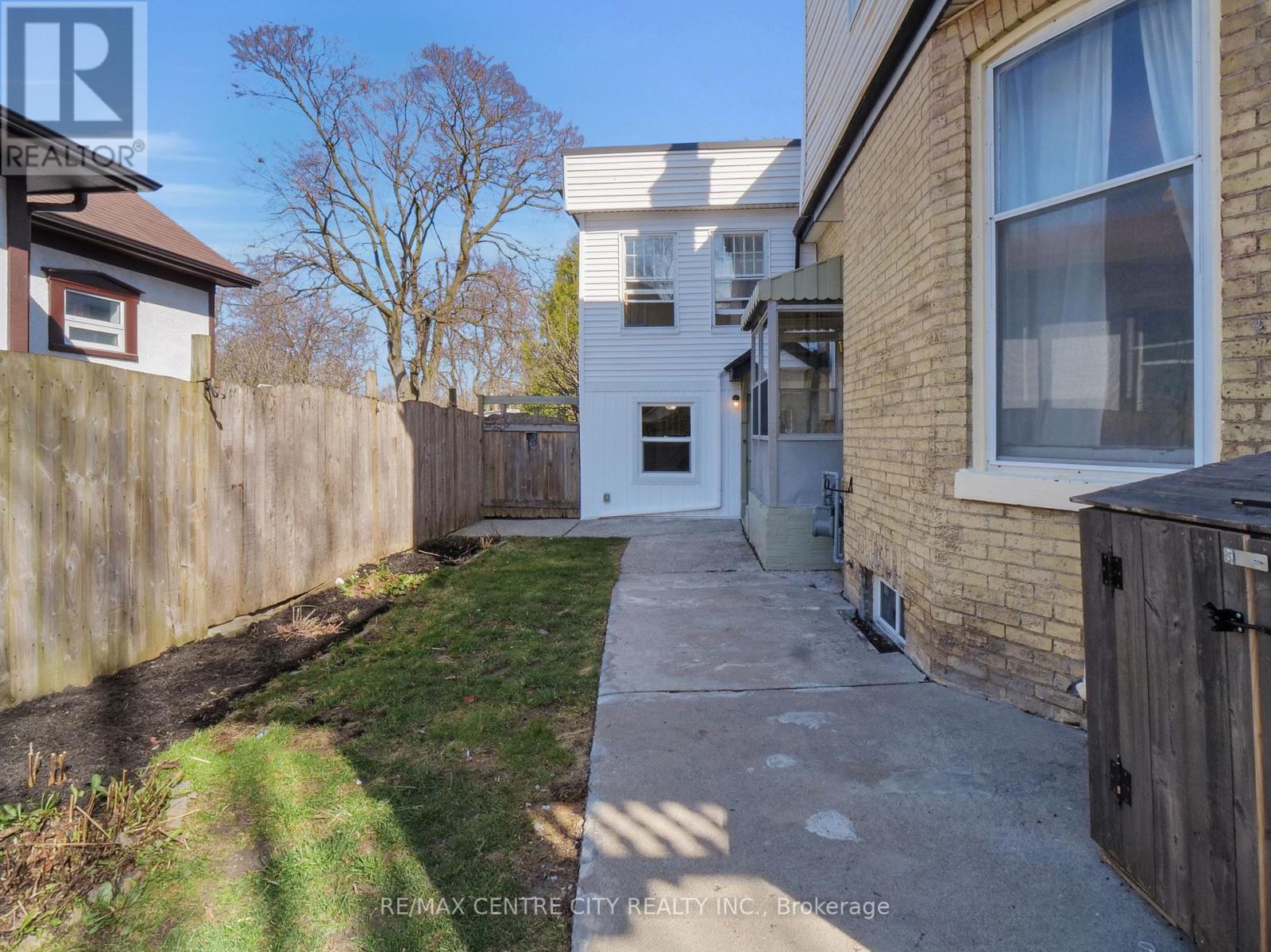 Photo 3 of 50 for 740 Queens Avenue