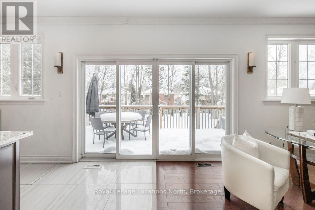 54 Royal Beech Drive, Wasaga Beach, Ontario  L9Z 1H3 - Photo 15 - S12064251