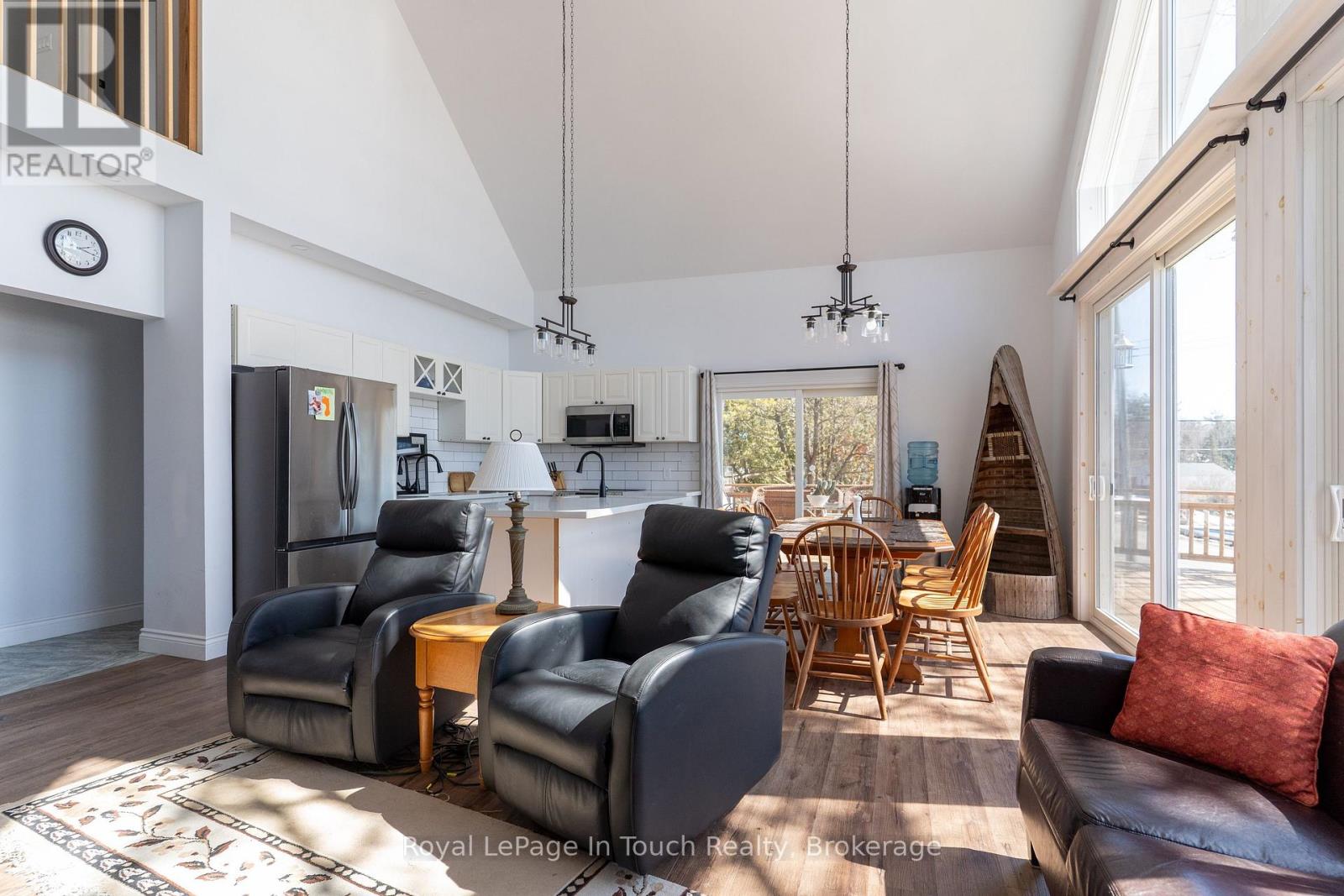 26 Macey Bay Road, Georgian Bay, Ontario  L0K 1S0 - Photo 19 - X12064224