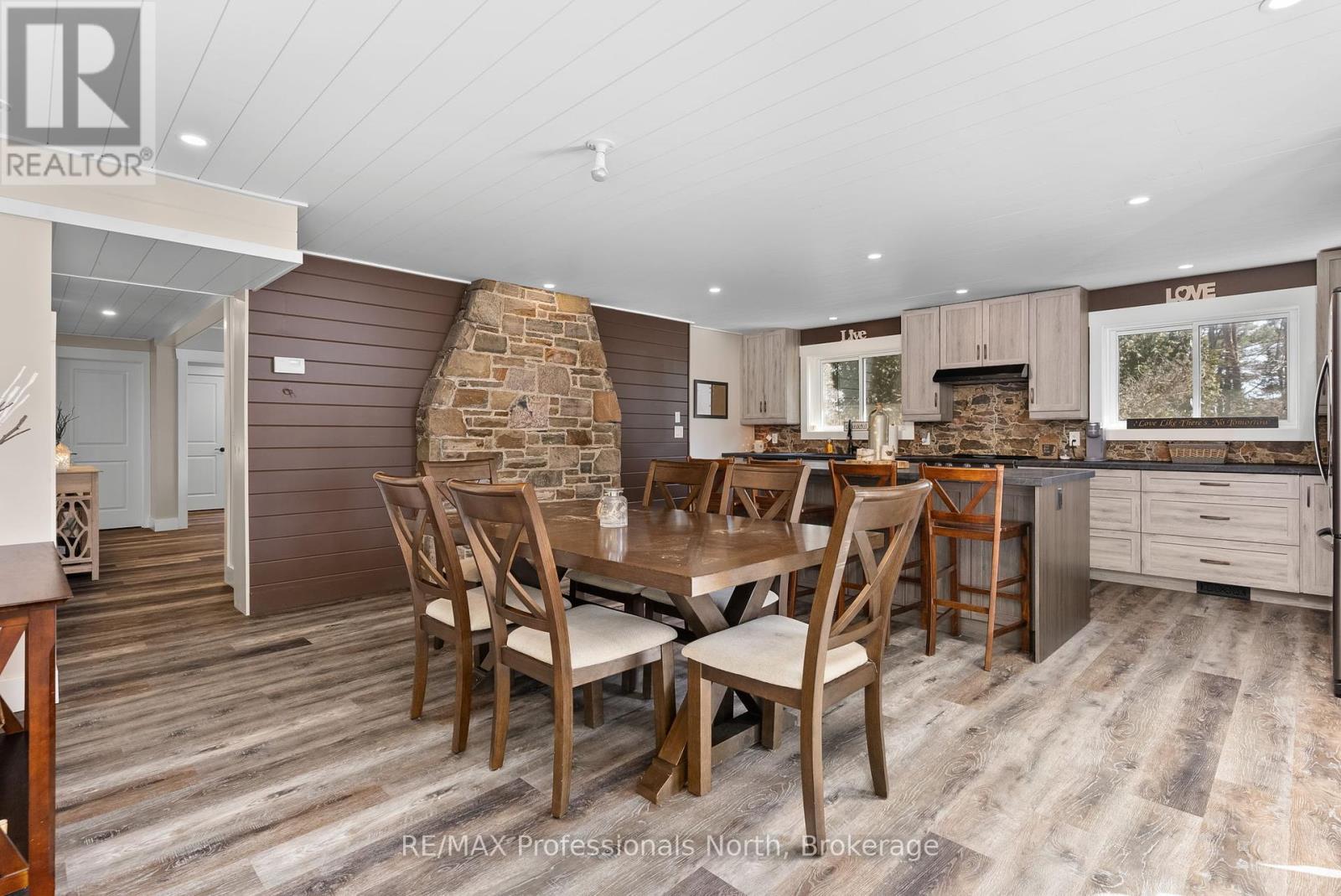 1228 Ronville Road, Lake Of Bays, Ontario  P0A 1H0 - Photo 13 - X12064229