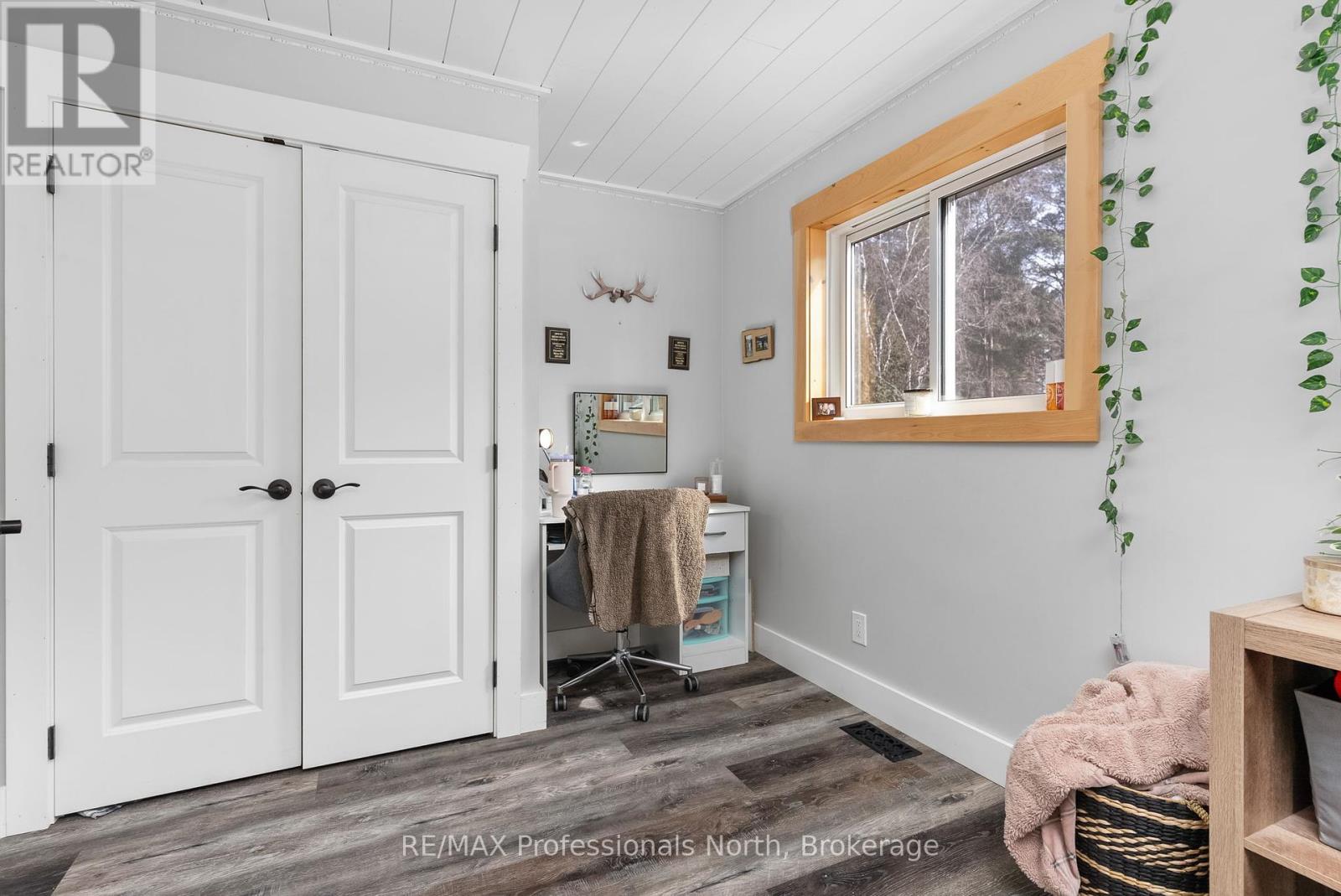 1228 Ronville Road, Lake Of Bays, Ontario  P0A 1H0 - Photo 19 - X12064229