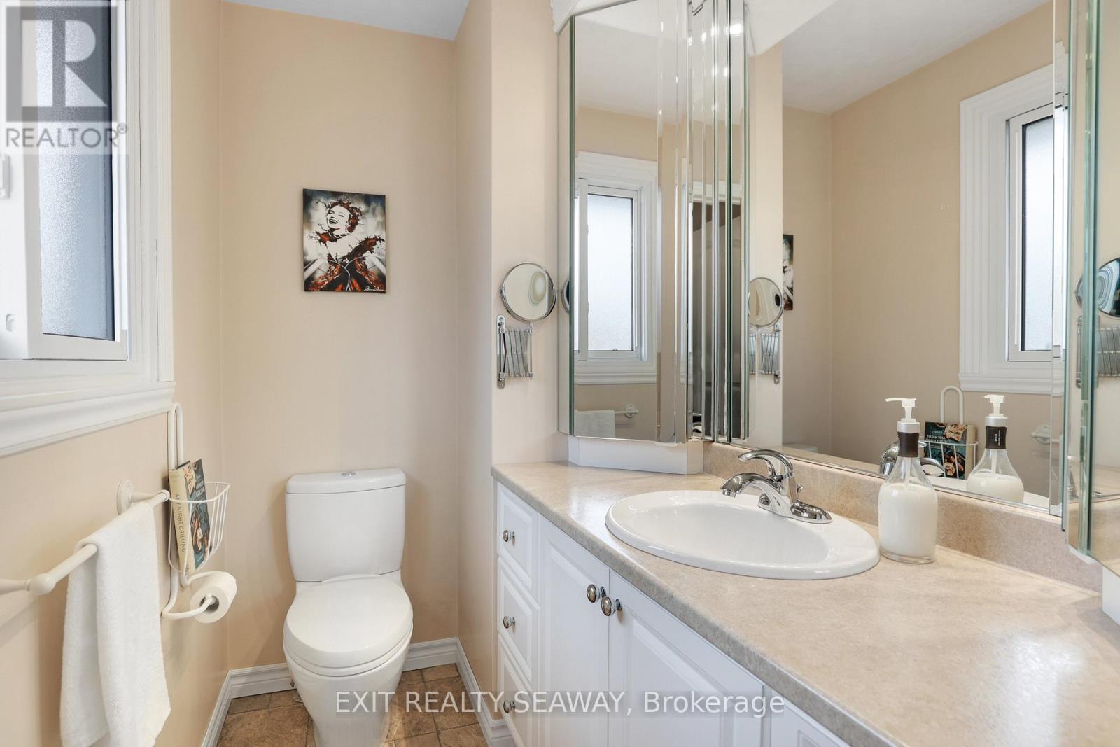 17300 Valade Road, South Stormont, Ontario  K0C 2A0 - Photo 13 - X12062220