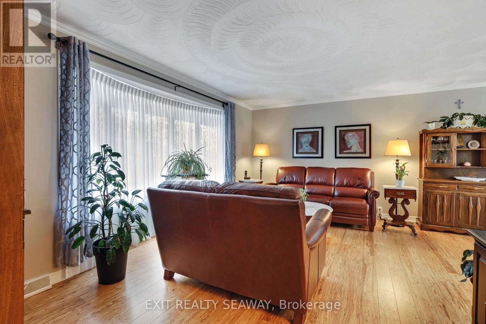 Property at 17300 VALADE ROAD image 4