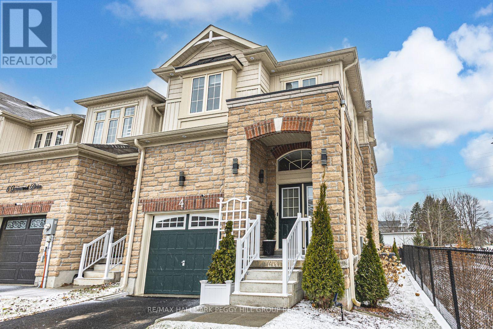 4 Greenwood Drive, Essa (Angus), Ontario  L3W 0N5 - Photo 1 - N12064217