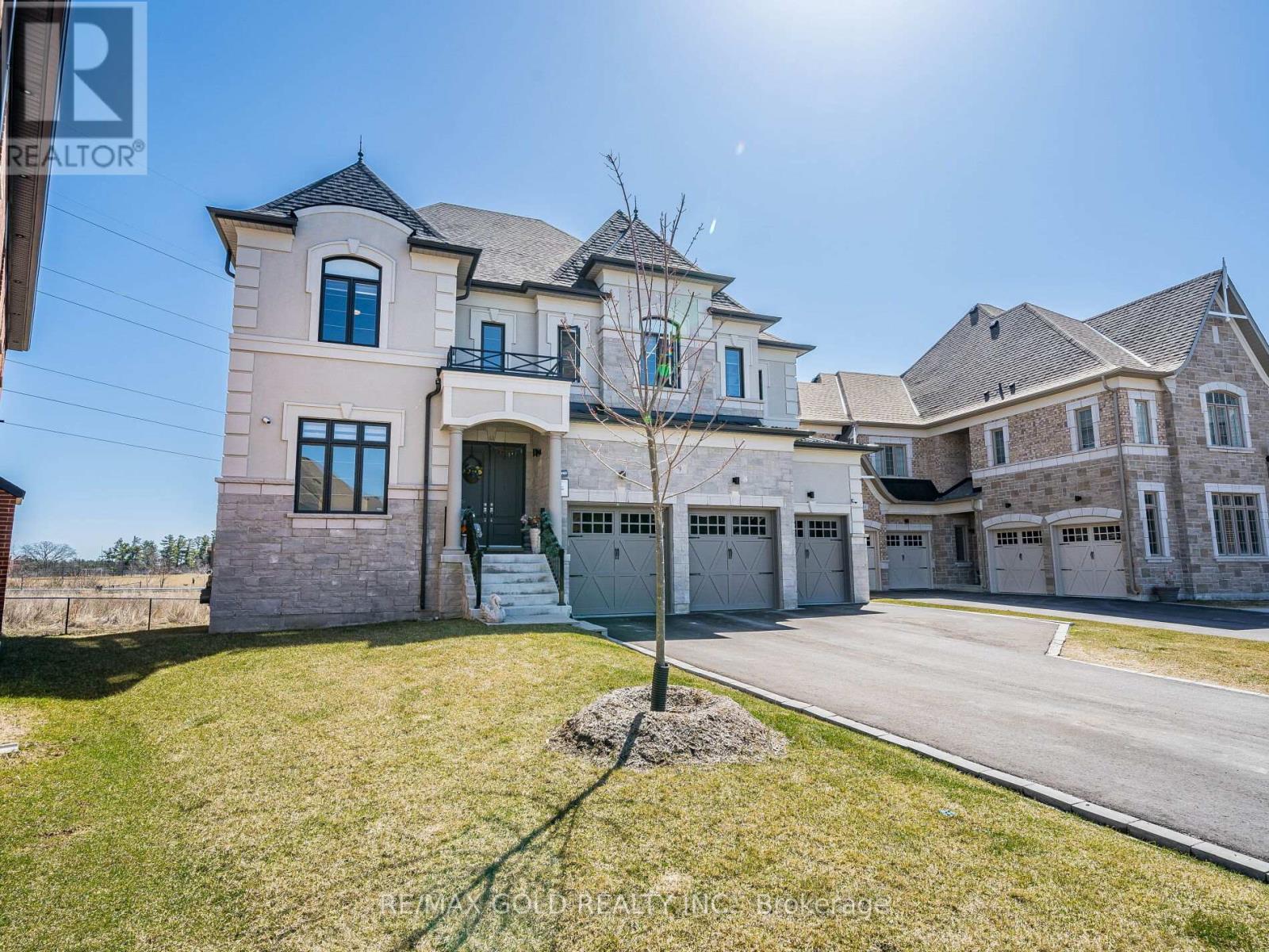 Property at 9 MOUNTAIN VISTA COURT image 2