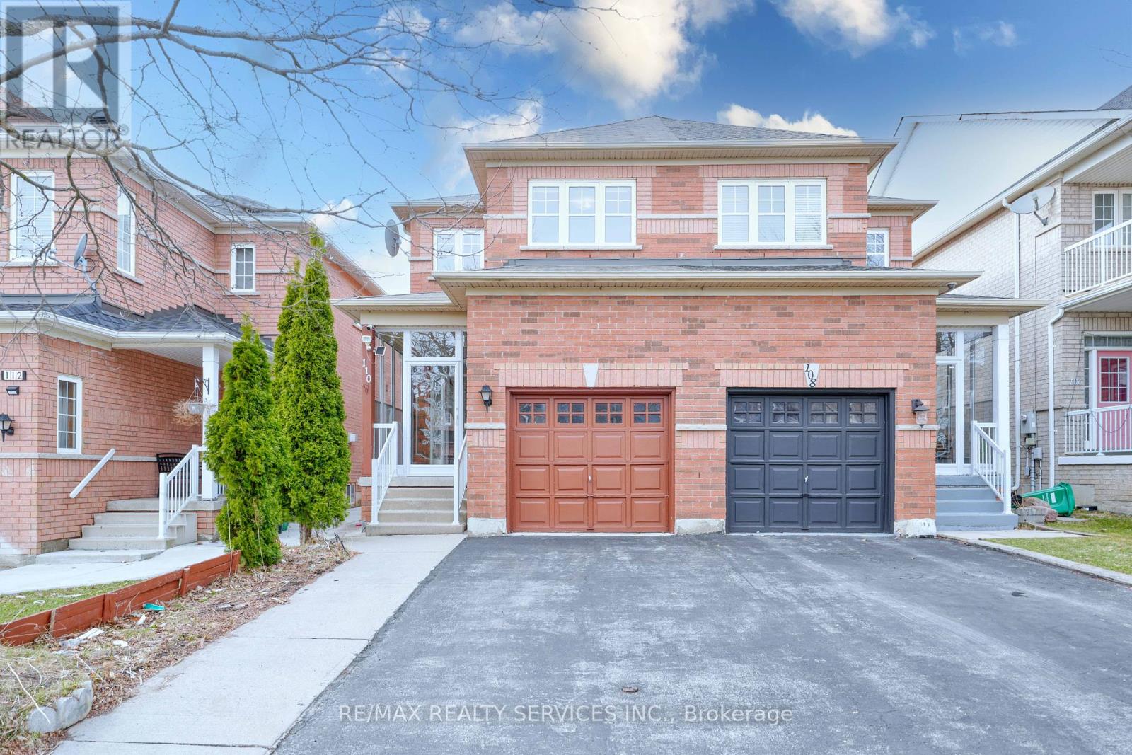 Property at 110 NATHANIEL CRESCENT image 1