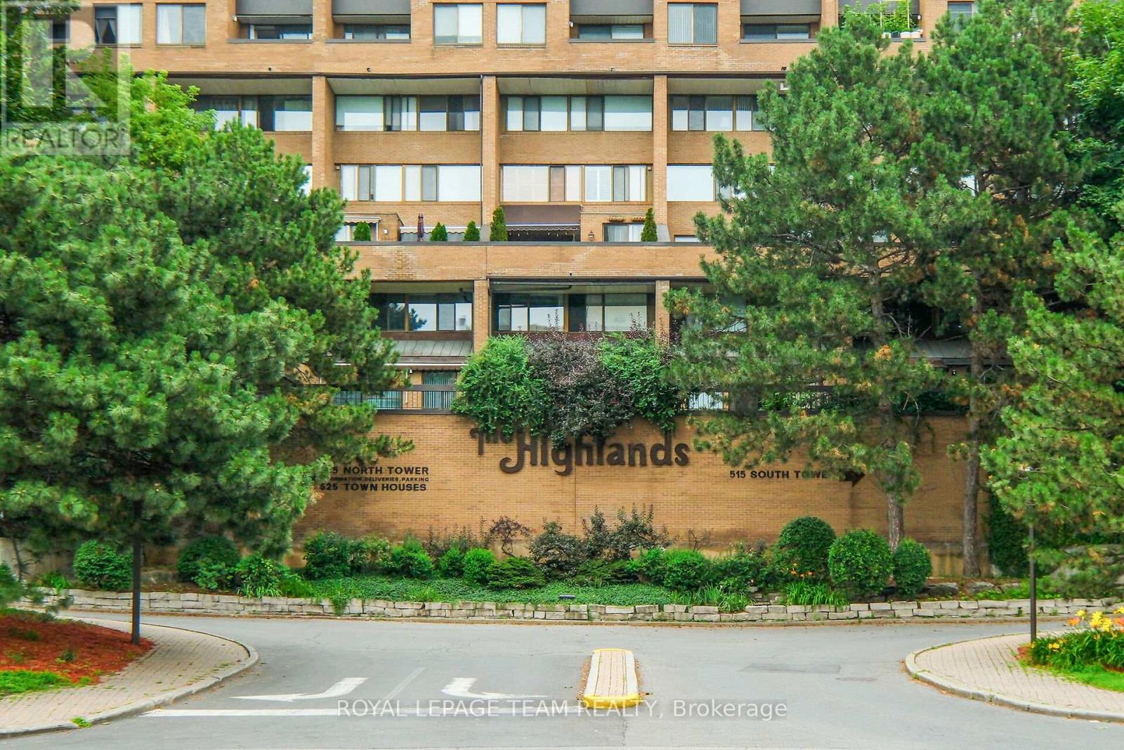 Property at 1501 - 505 ST LAURENT BOULEVARD image 4