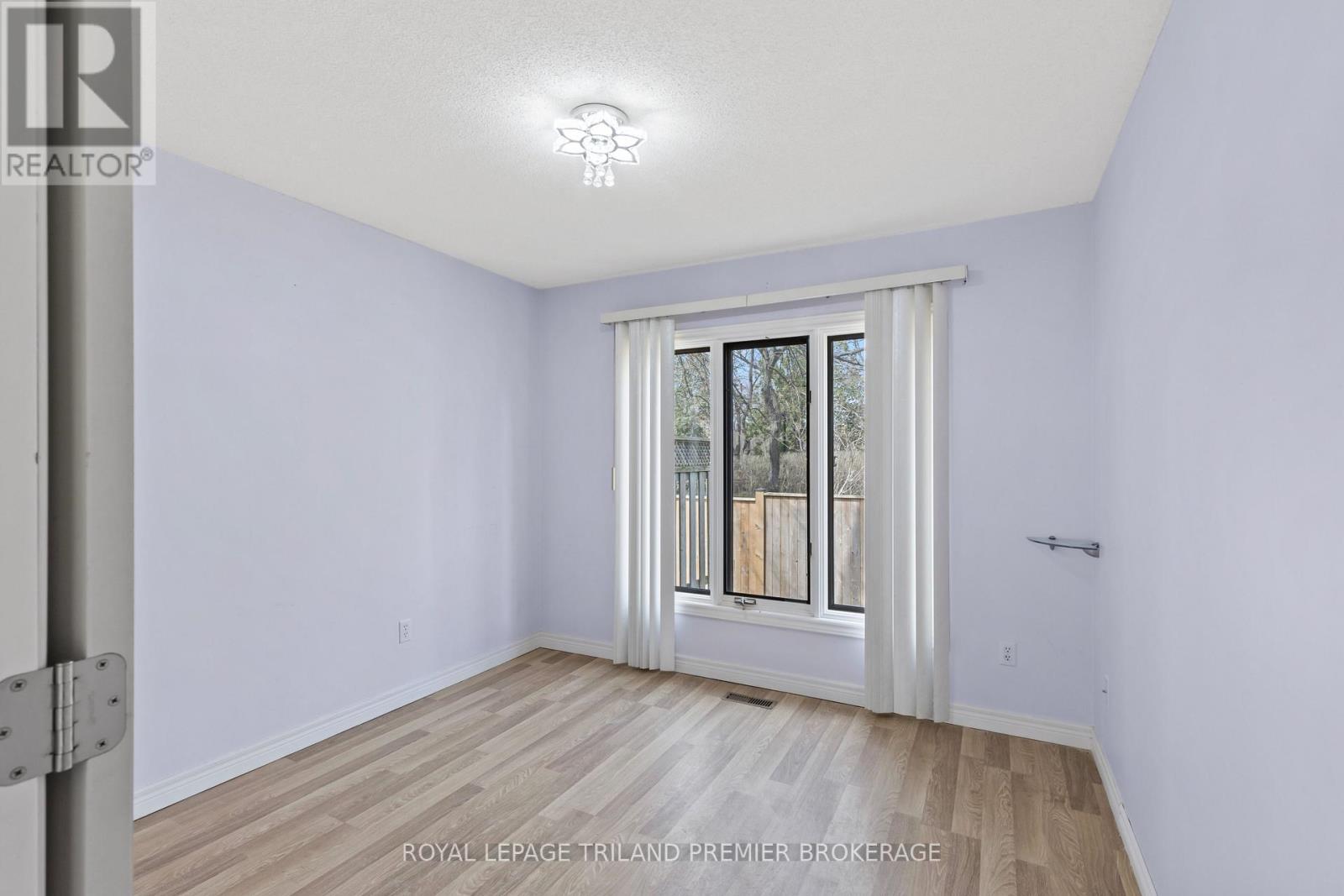 Photo 13 of 31 for 28 - 1478 Adelaide Street N
