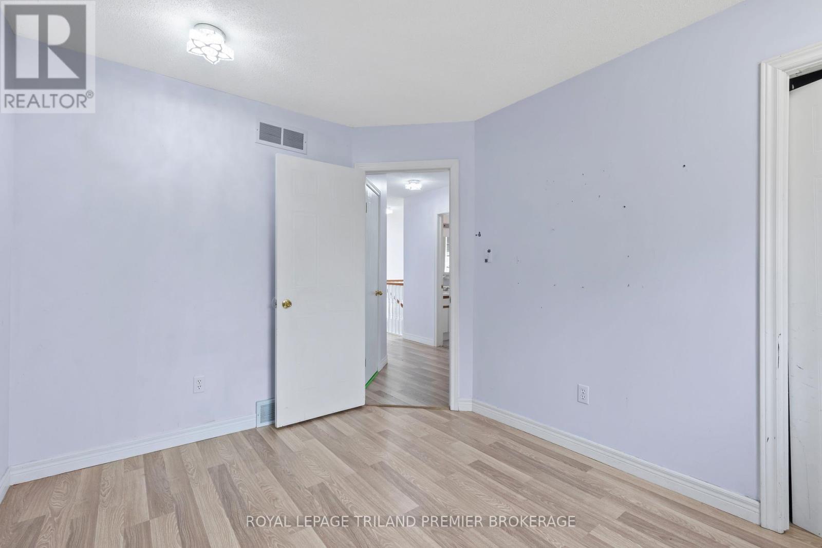 Photo 21 of 31 for 28 - 1478 Adelaide Street N
