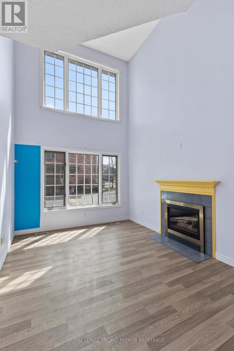 Photo 6 of 31 for 28 - 1478 Adelaide Street N