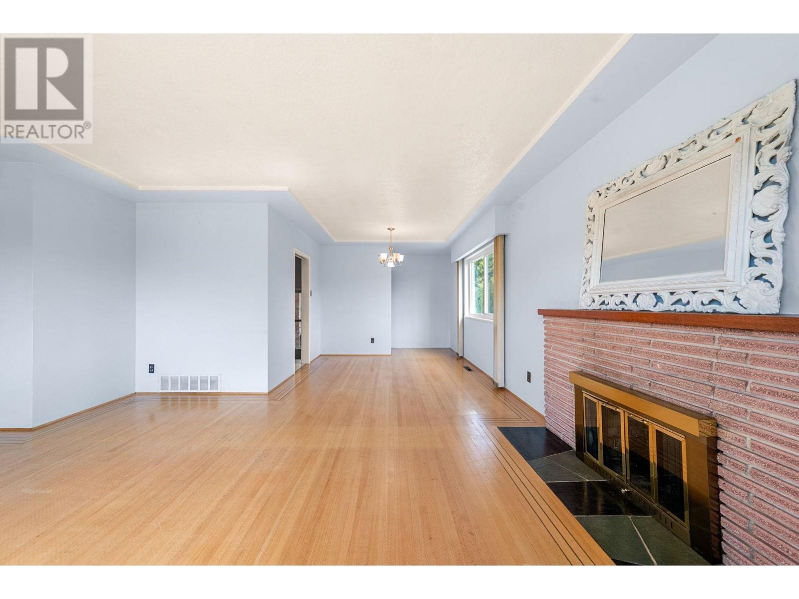 780 E 16th Street, North Vancouver, British Columbia  V7L 2V1 - Photo 7 - R2986395