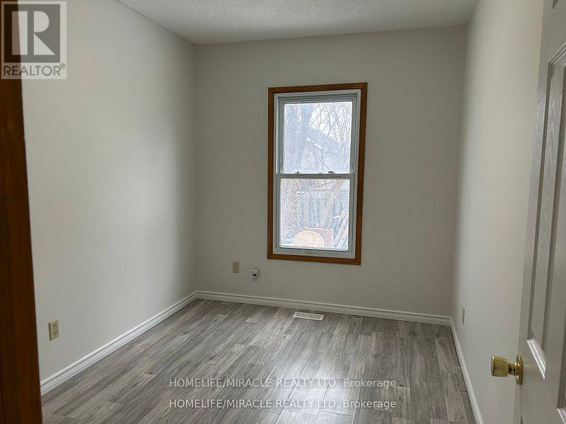Property at 252 BLOOR STREET E image 2