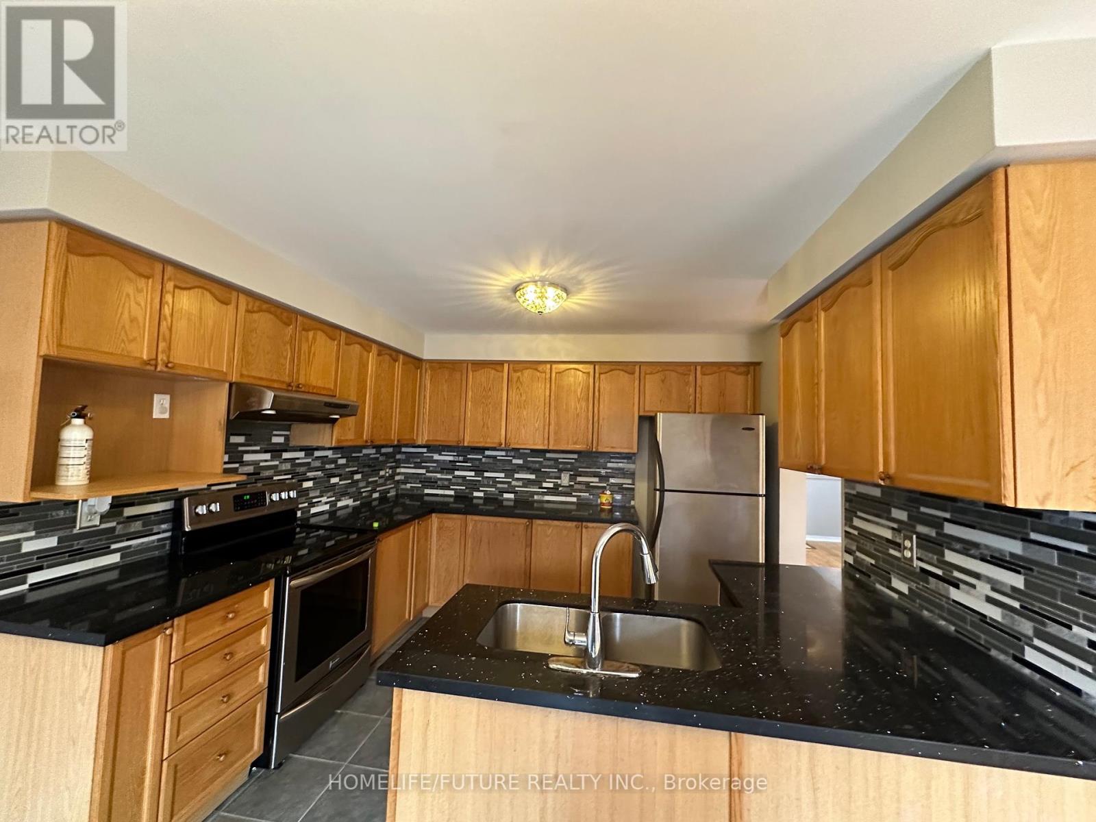 1066 Keswick Court, Oshawa, Ontario  L1K 2V2 - Photo 13 - E12064311