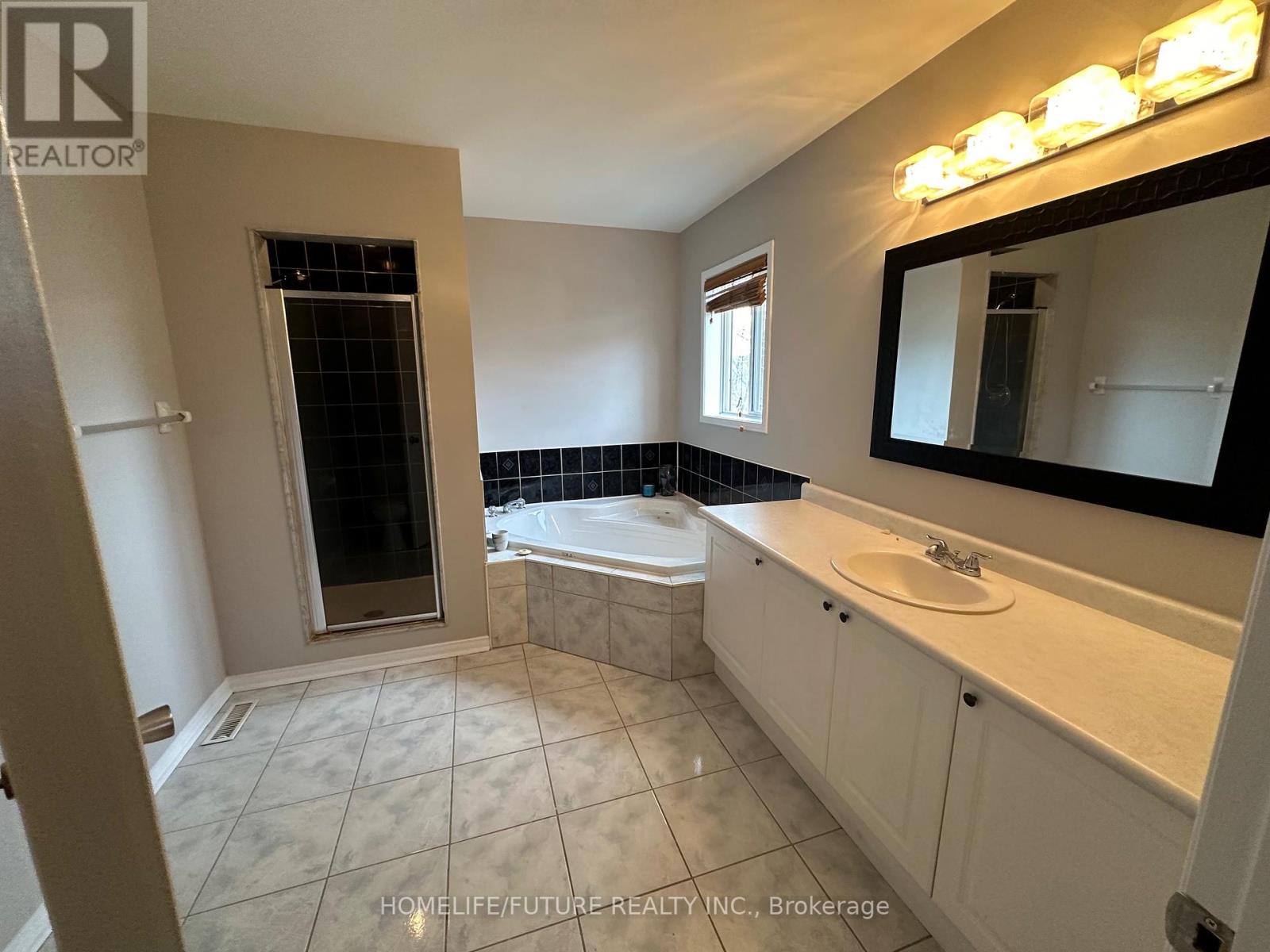 1066 Keswick Court, Oshawa, Ontario  L1K 2V2 - Photo 19 - E12064311