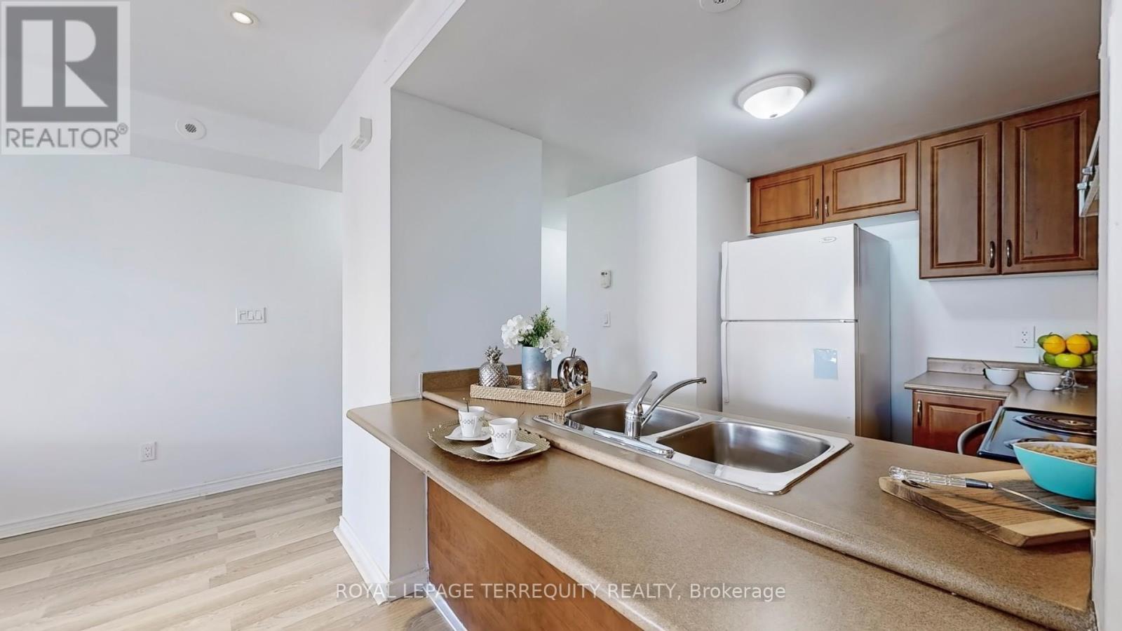 Property at 2027 - 3031 FINCH AVENUE W image 5
