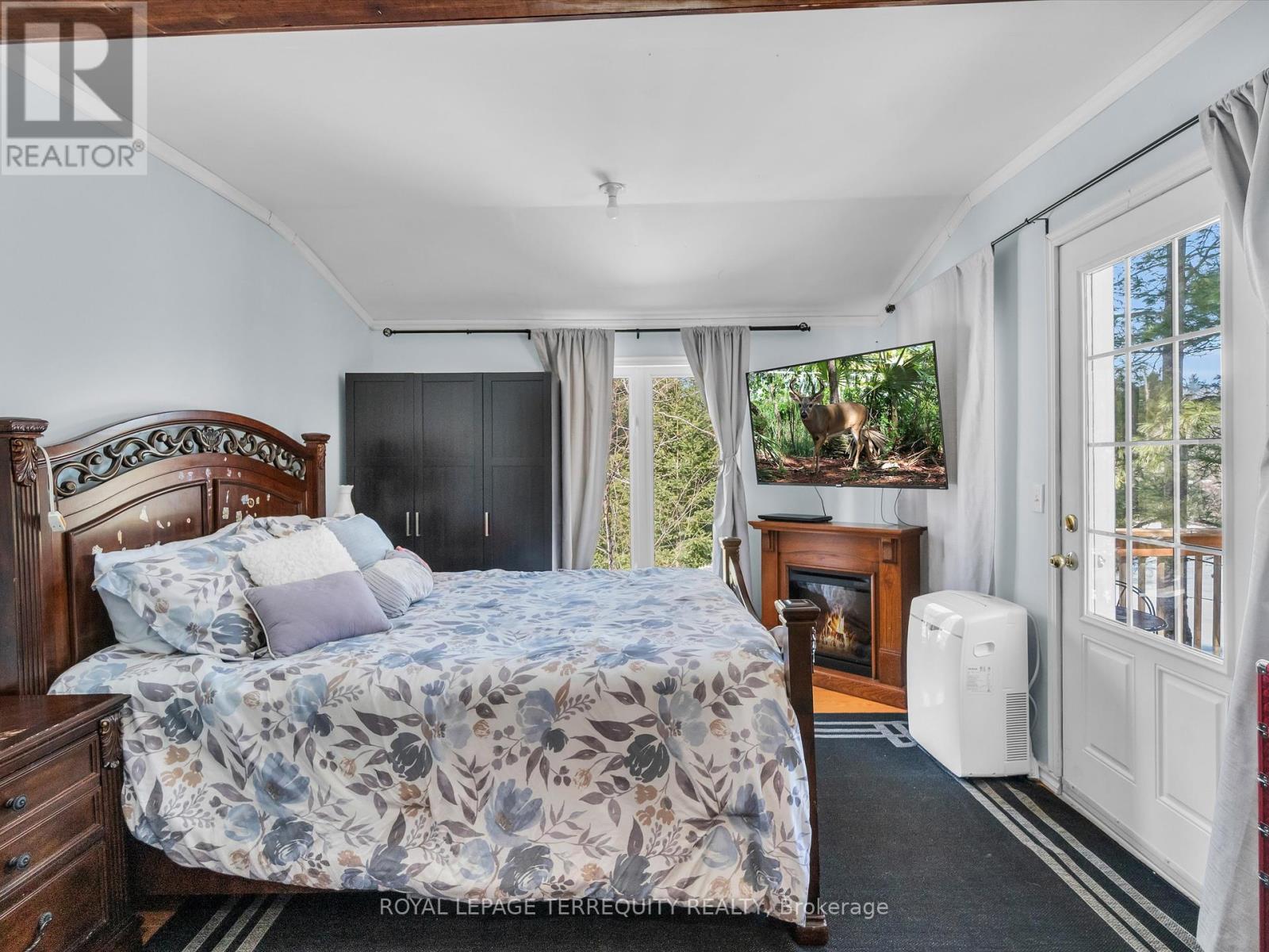 Property at 1088 COLONY ROAD image 5