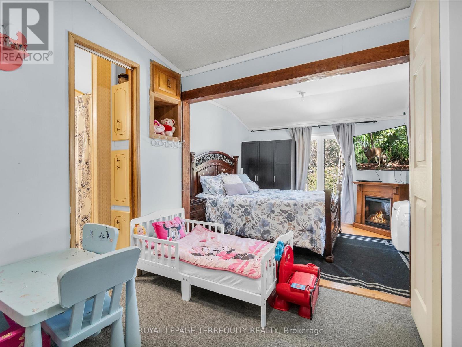 1088 Colony Road, Lake Of Bays, Ontario  P1L 1X3 - Photo 6 - X12061057