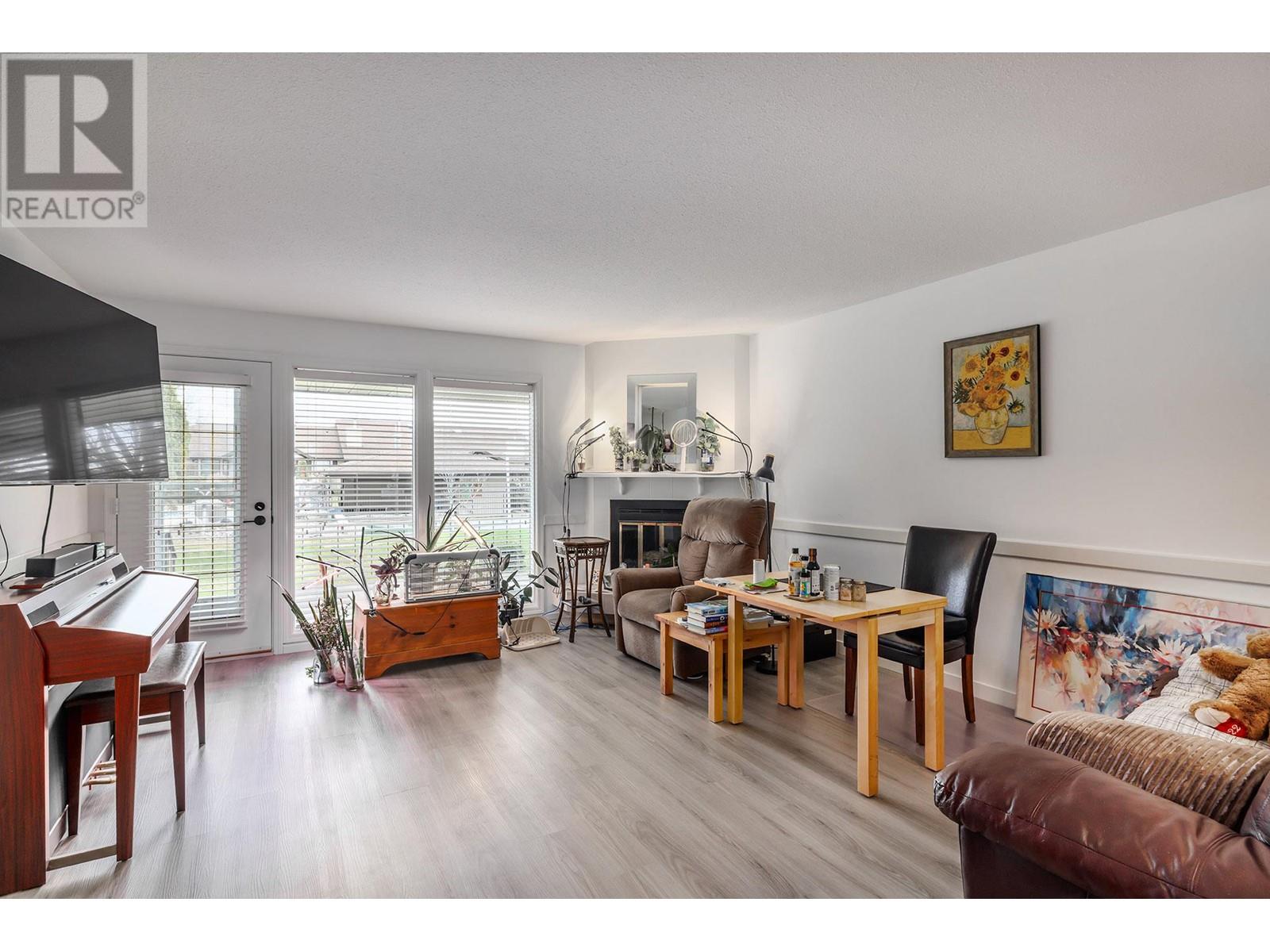 Property at 2200 Gordon Drive Unit# 13 image 3