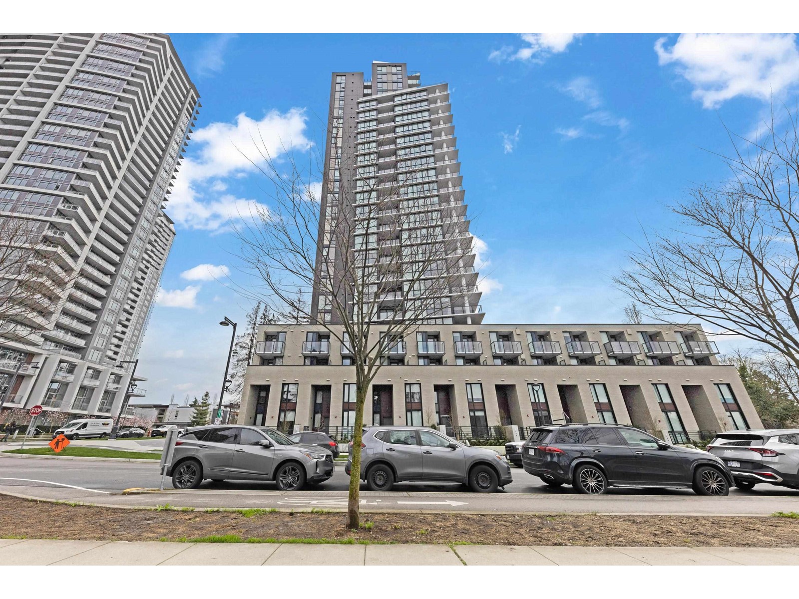 306 10333 133 Street, Surrey, British Columbia  V3R 2H4 - Photo 4 - R2981874