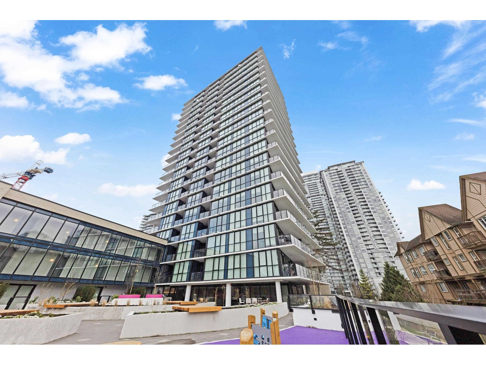 306 10333 133 Street, Surrey, British Columbia  V3R 2H4 - Photo 3 - R2981874