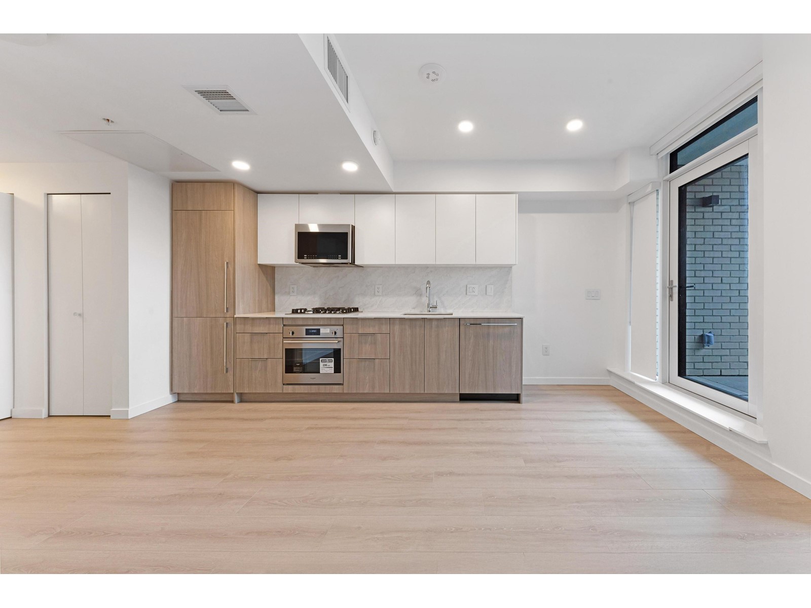 306 10333 133 Street, Surrey, British Columbia  V3R 2H4 - Photo 26 - R2981874