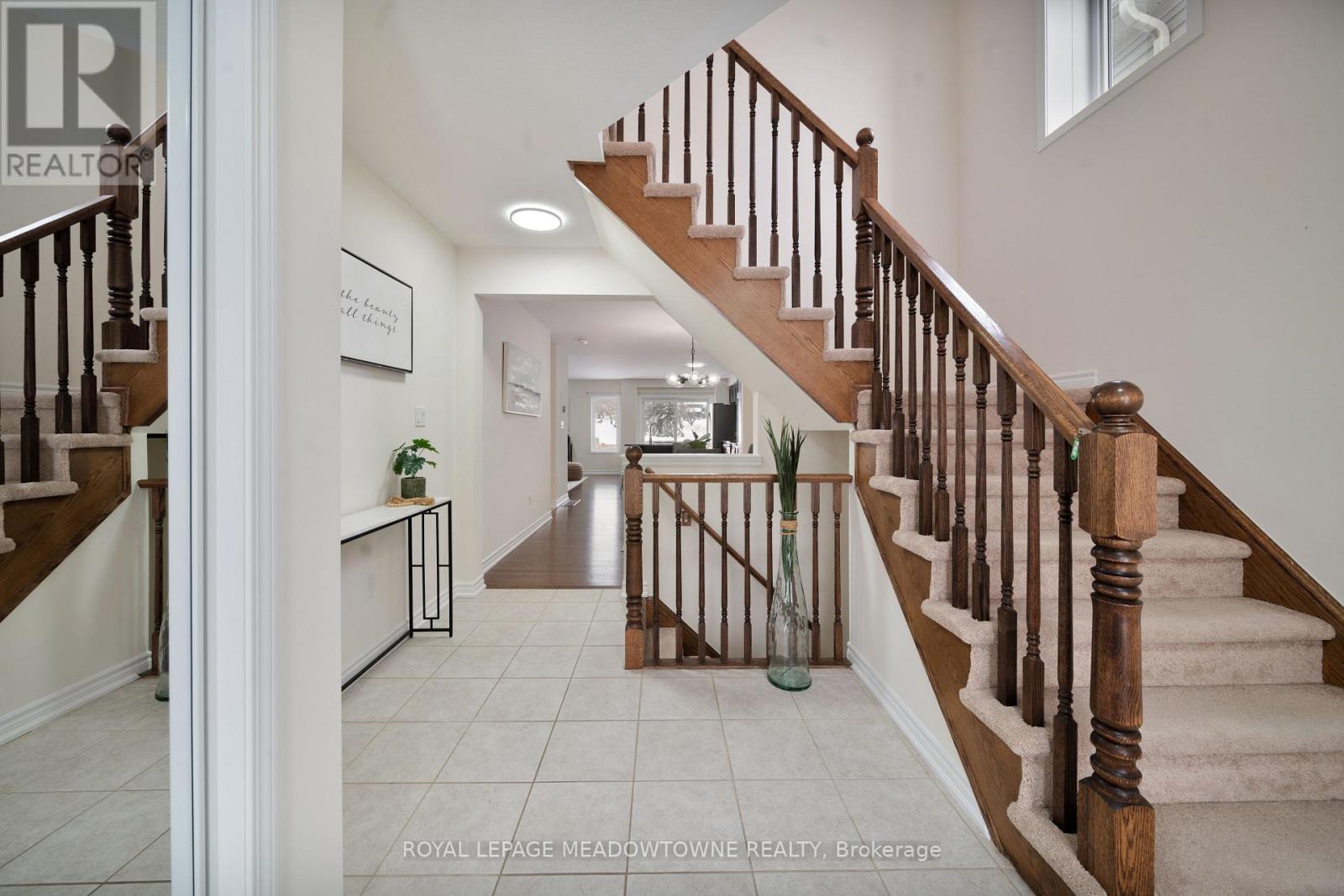 Property at 364 EQUESTRIAN WAY image 2