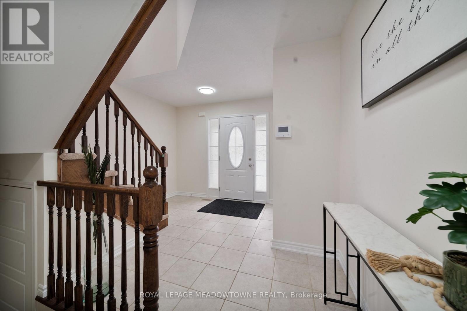 Property at 364 EQUESTRIAN WAY image 3