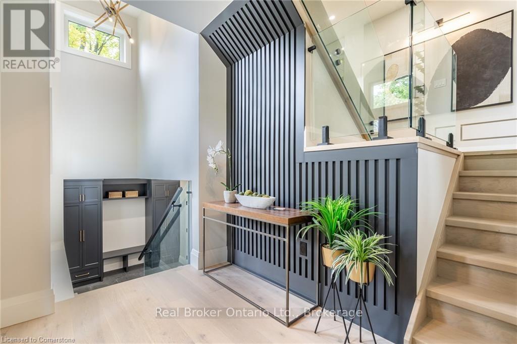 Property at 262 ROBINA ROAD image 3